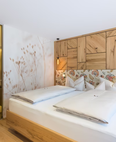 Panorama Suite Schlafzimmer mit Balkon