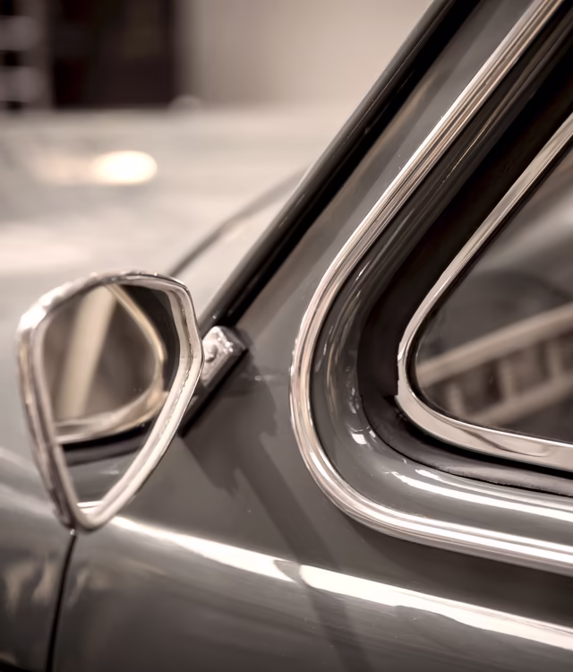 Vintage Car © MariaKray / pixabay